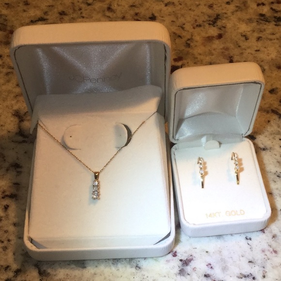 jcpenney Jewelry - 10K Diamond Earring and Necklace Set 3Tier diamond